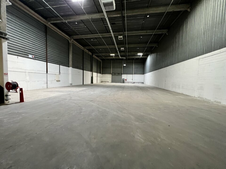 Industrial in Aulnay-sous-Bois to rent Interior Photo- Image 1 of 5