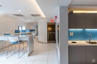 125 Park Ave, New York, NY for rent Interior Photo- Image 1 of 6