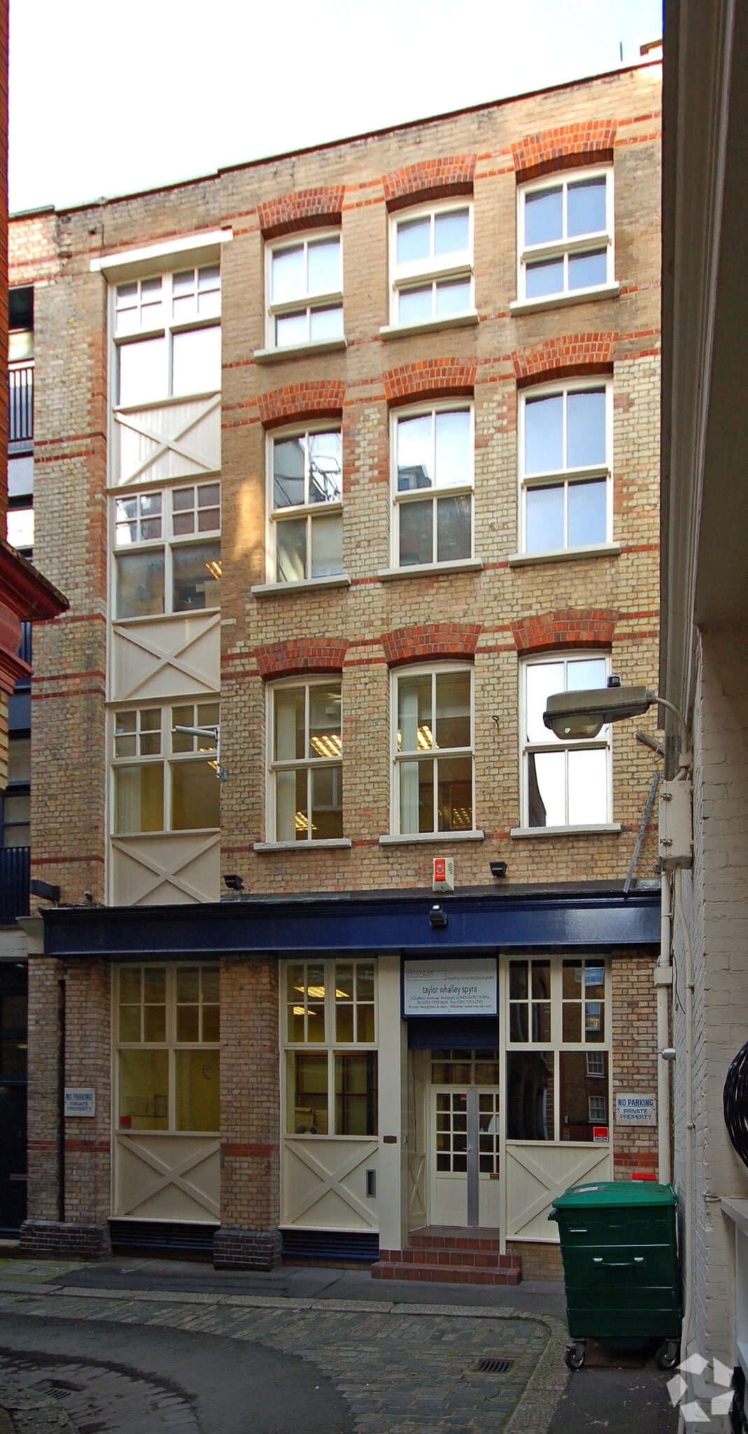 3 Dufferin Ave, London to rent Primary Photo- Image 1 of 4