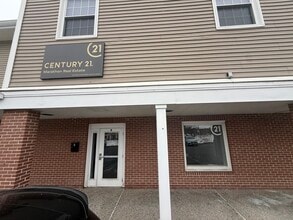77 W Main St, Hopkinton, MA to rent Building Photo- Image 1 of 7