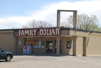 125 Blackhawk Blvd, South Beloit, IL for sale Primary Photo- Image 1 of 1