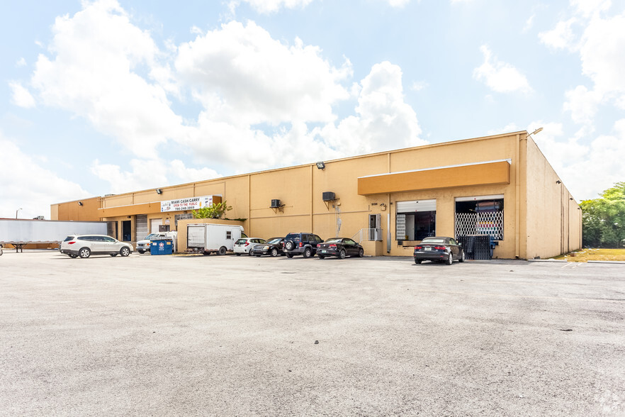 5125-5135 NW 165th St, Miami, FL for rent - Building Photo - Image 3 of 14