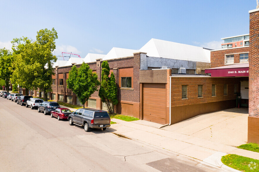 1040 E Main St, Madison, WI for rent - Building Photo - Image 3 of 5