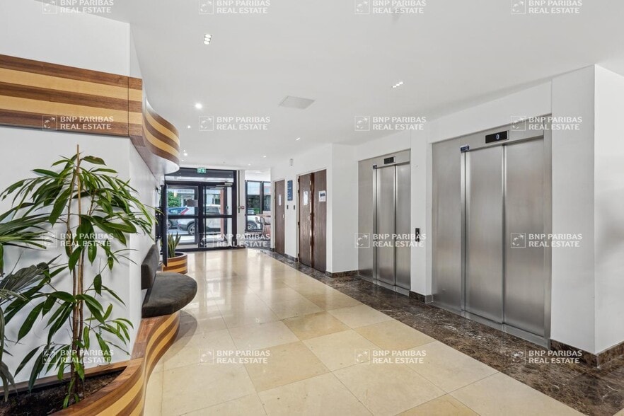 6 Rue Louis Pasteur, Boulogne-Billancourt to rent - Building Photo - Image 2 of 6