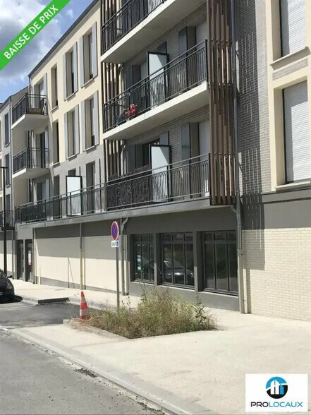 Retail in Compiègne for sale - Building Photo - Image 2 of 8