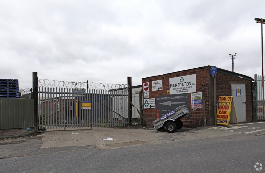 Manor Rd, Erith for sale - Primary Photo - Image 1 of 1