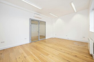 19-19A Goodge St, London for rent Interior Photo- Image 2 of 7