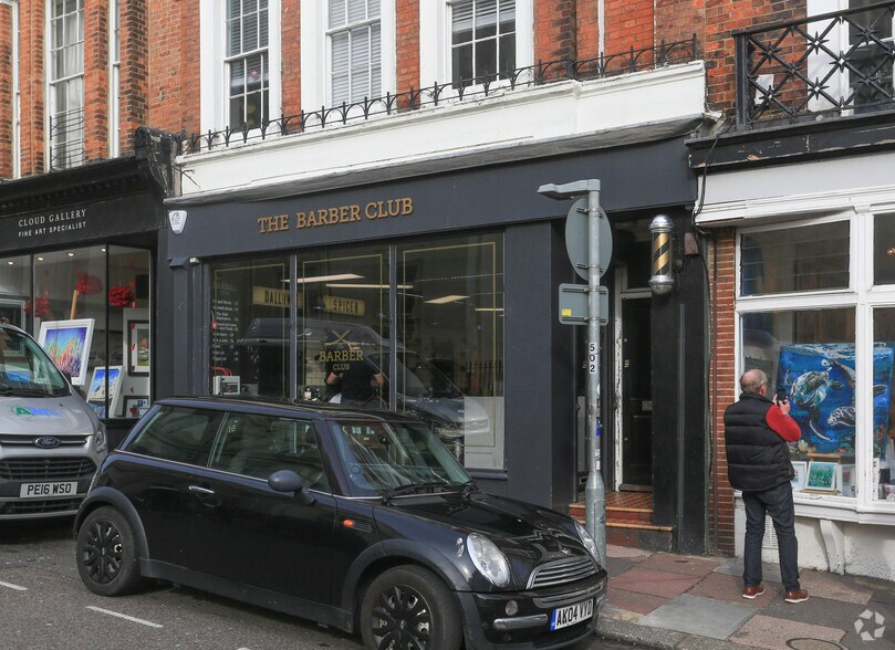 4 Bartholomews, Brighton to rent - Building Photo - Image 3 of 3