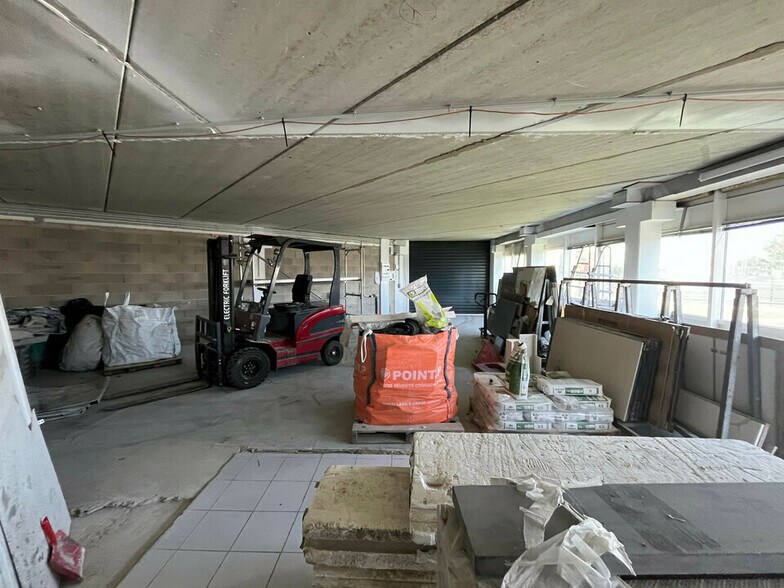 Light Industrial in Fontenay-Trésigny for sale - Construction Photo - Image 2 of 2