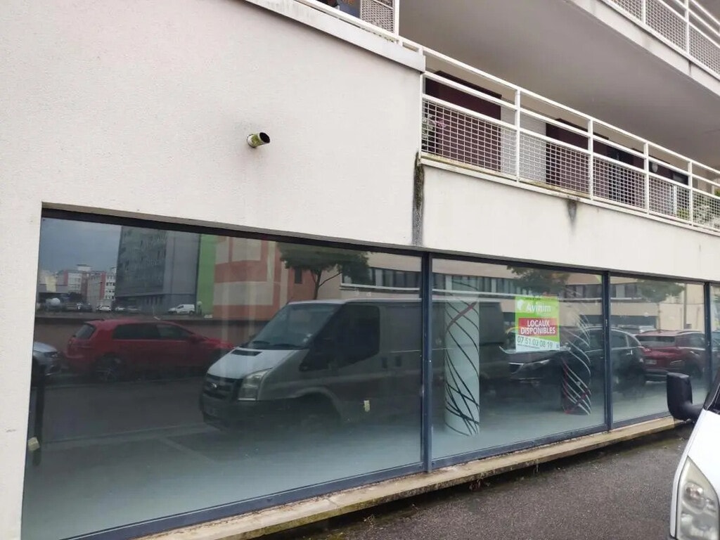 Vente Commerce 106 m² - Photo 1