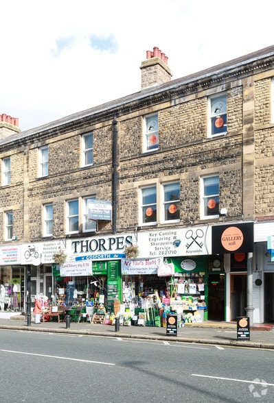 110-120 High St, Gosforth to rent - Building Photo - Image 2 of 3