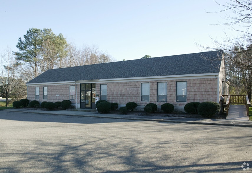 1001 W Nine Mile Rd, Highland Springs, VA 23075 UK