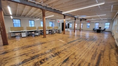 53 Pearl St, Brooklyn, NY to rent Interior Photo- Image 2 of 8