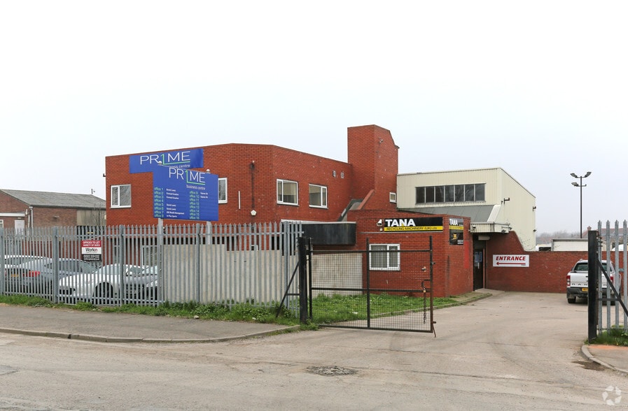 Millfield Rd, Doncaster to rent - Building Photo - Image 2 of 12