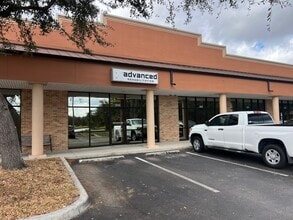 4325 Lynx Paw Trail, Valrico, FL to rent Interior Photo- Image 1 of 9
