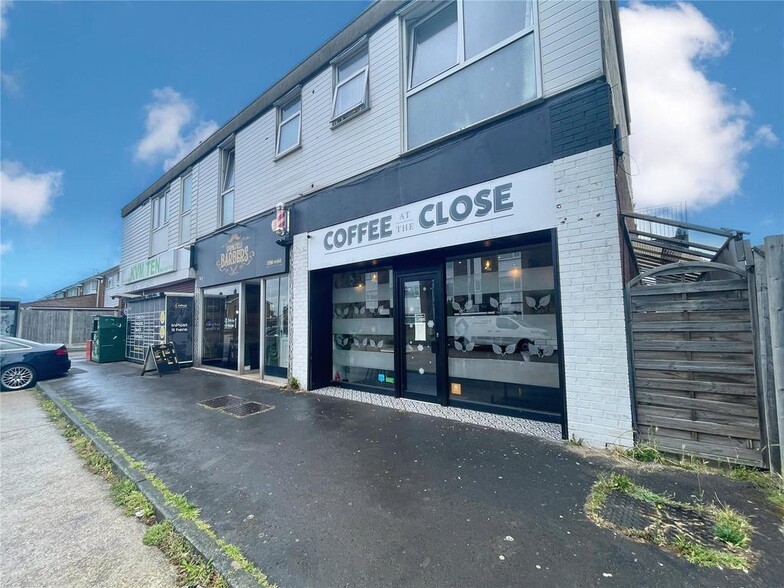 10 Meon Close, Chelmsford to rent - Building Photo - Image 2 of 2