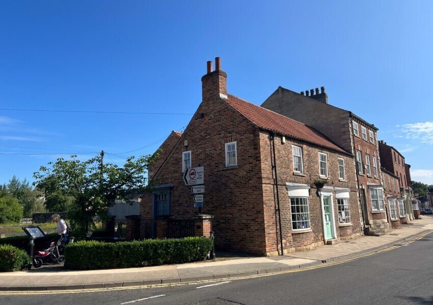 30 High St, Tadcaster for sale Building Photo- Image 1 of 1