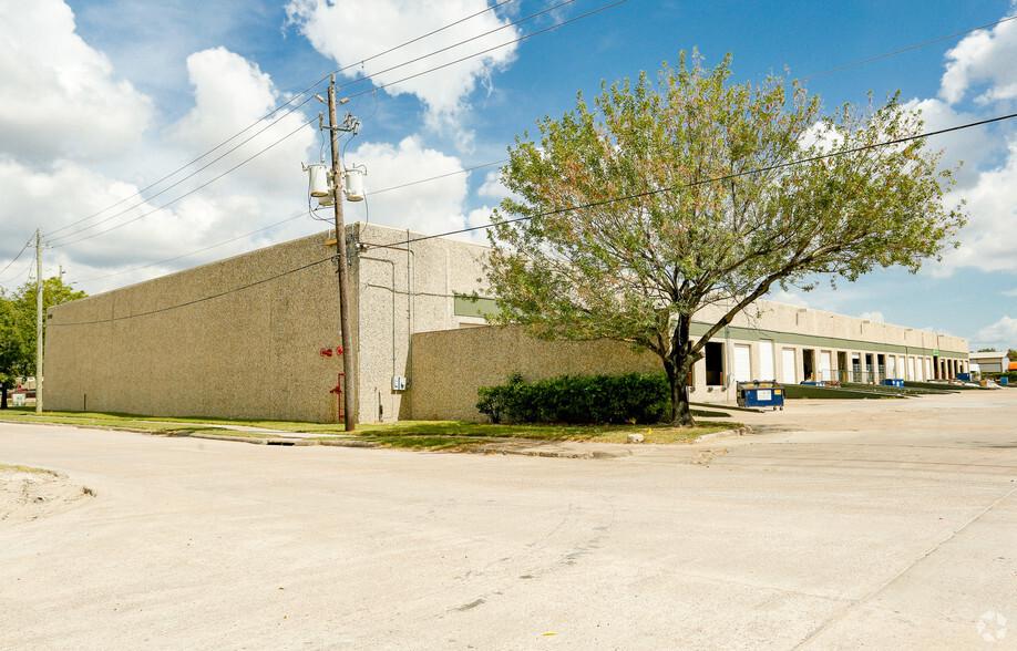 9700 Wallisville Rd, Houston, TX for sale - Primary Photo - Image 1 of 1