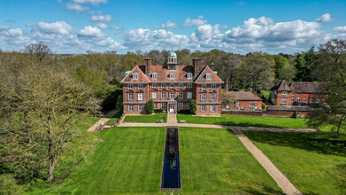 Coursers Rd, Colney Heath for rent Building Photo- Image 1 of 10