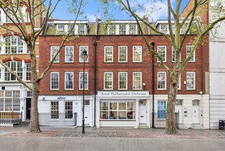 16 Clerkenwell Green, London to rent Building Photo- Image 1 of 19