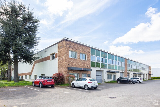 Location Local d'activités 351 m²