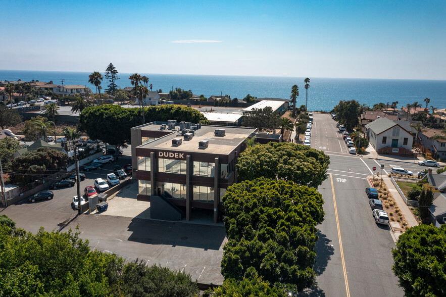 605 3rd St, Encinitas, CA for rent - Building Photo - Image 2 of 9