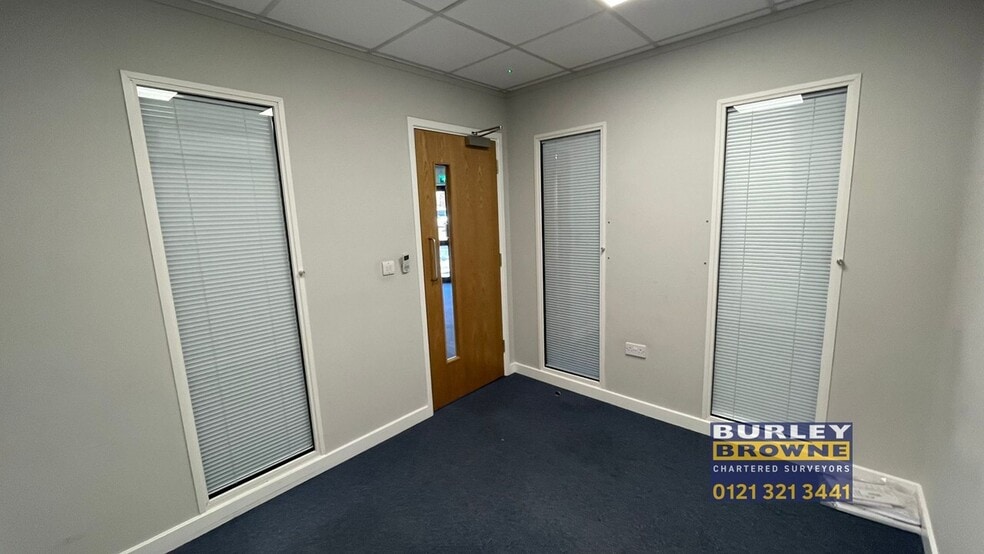 5 Aldergate, Tamworth to rent - Building Photo - Image 3 of 10