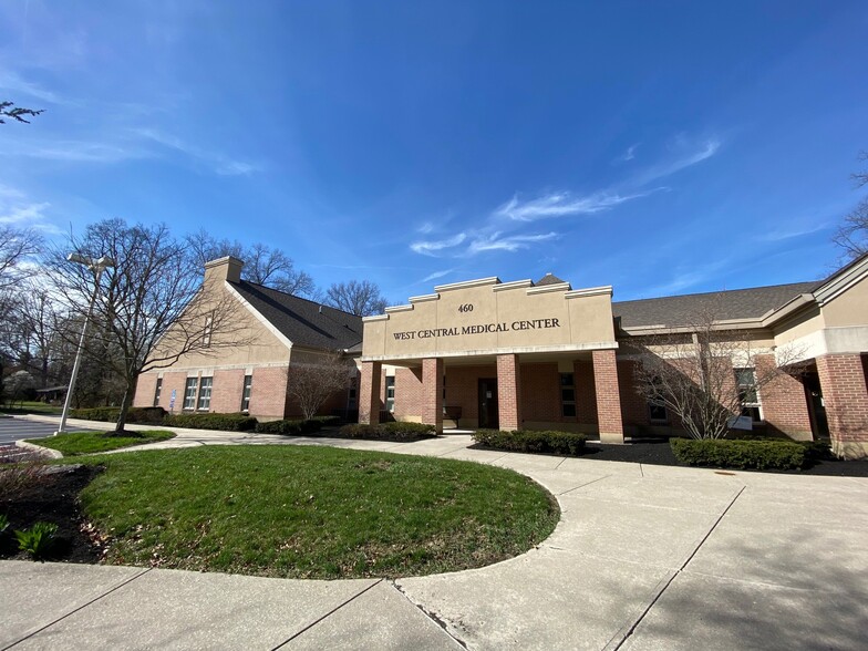 460 W Central Ave, Delaware, OH for rent - Building Photo - Image 1 of 8