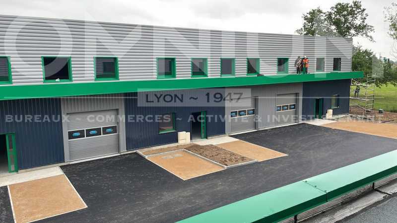 Light Industrial in Tignieu-Jameyzieu to rent - Building Photo - Image 2 of 6