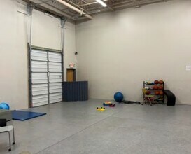 6901 E Fish Lake Rd, Maple Grove, MN to rent Interior Photo- Image 2 of 3