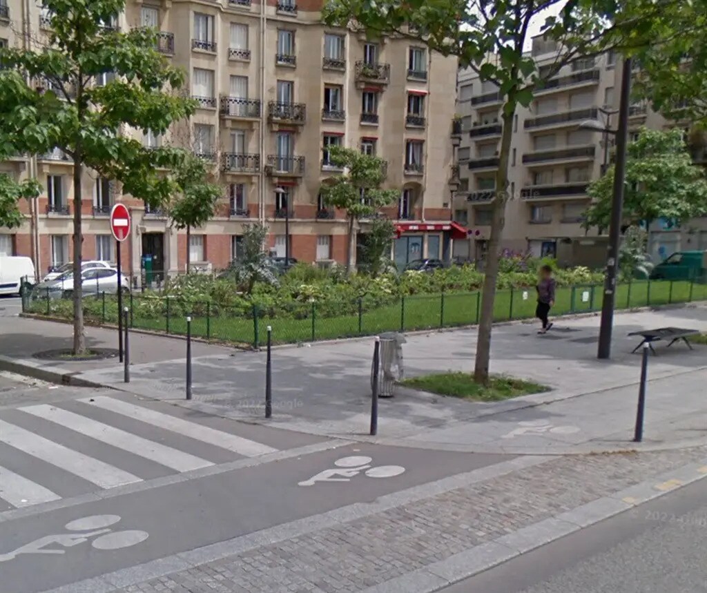 Retail in Paris to rent Building Photo- Image 1 of 4