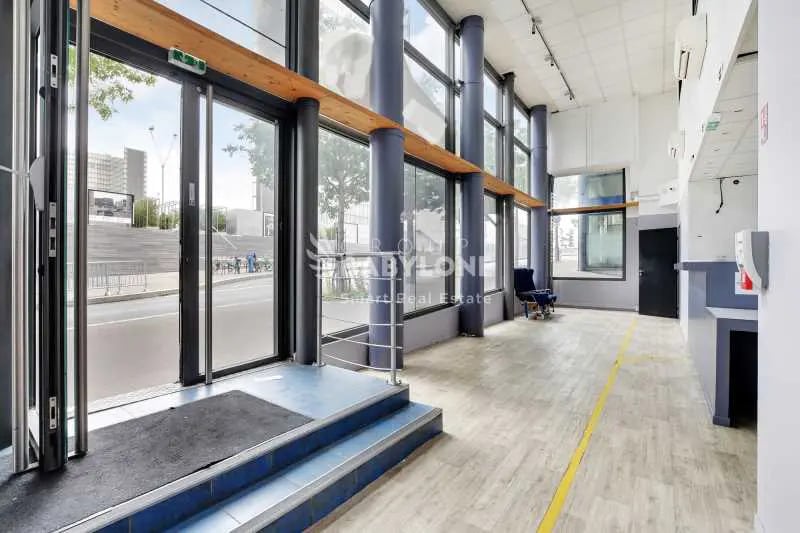 Office in Paris for sale Lobby- Image 1 of 8