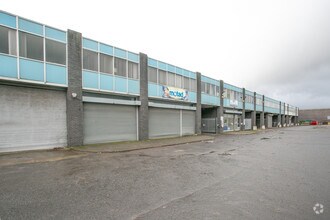 Robottom Clos, Walsall for rent Primary Photo- Image 1 of 6