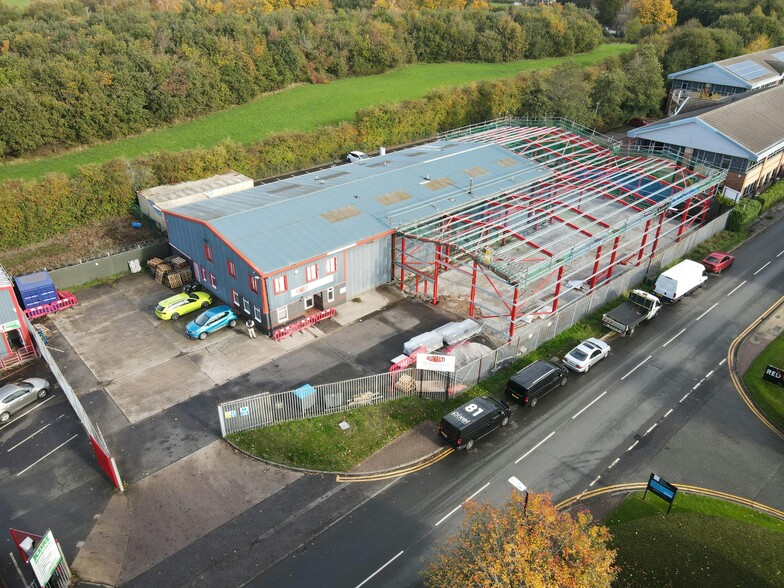 Atlantic St, Altrincham to rent - Building Photo - Image 3 of 11