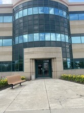 303 Corporate Center Dr, Vandalia, OH for rent Building Photo- Image 1 of 14