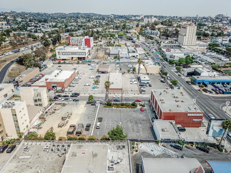 3755 Beverly Blvd, Los Angeles, CA for rent - Building Photo - Image 2 of 11