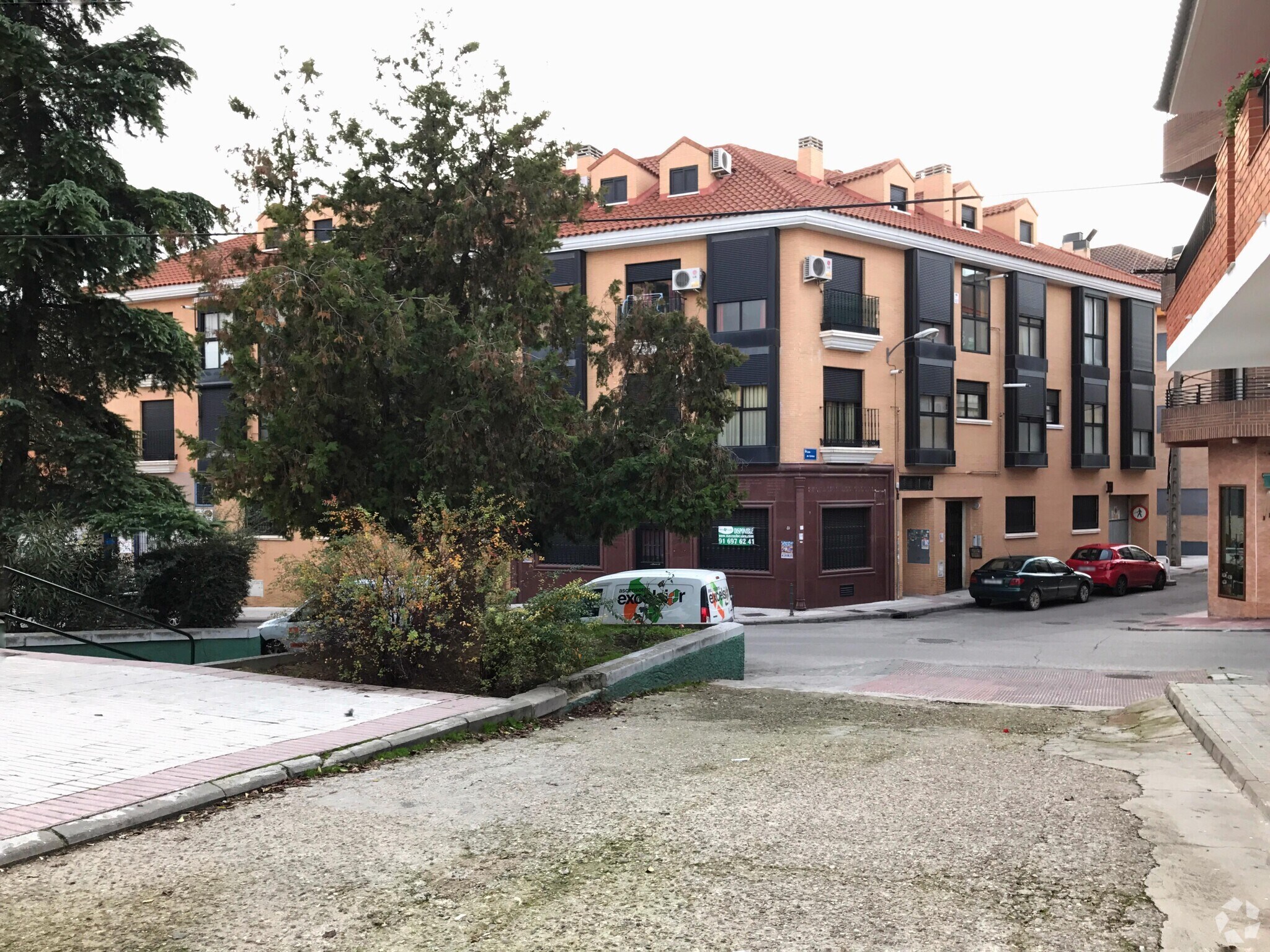 Calle Griñón, 1, Fuenlabrada, Madrid to rent Primary Photo- Image 1 of 2