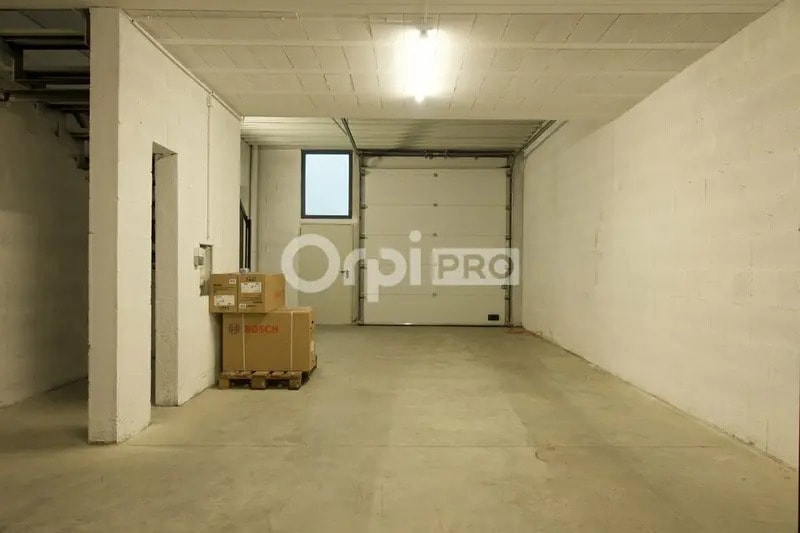 388 Avenue Charles De Gaulle, Vénissieux to rent Interior Photo- Image 1 of 20