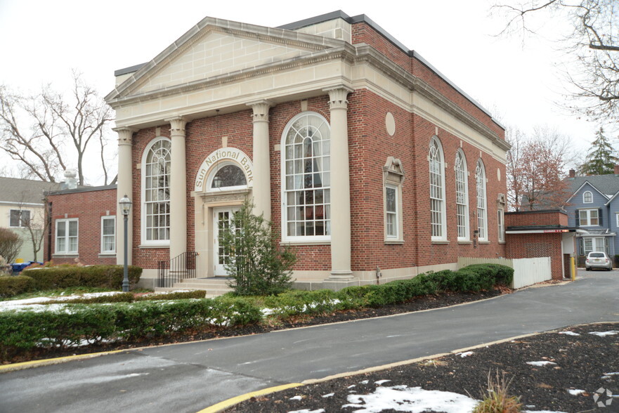 1 N Main St, Pennington, NJ for sale - Primary Photo - Image 1 of 1