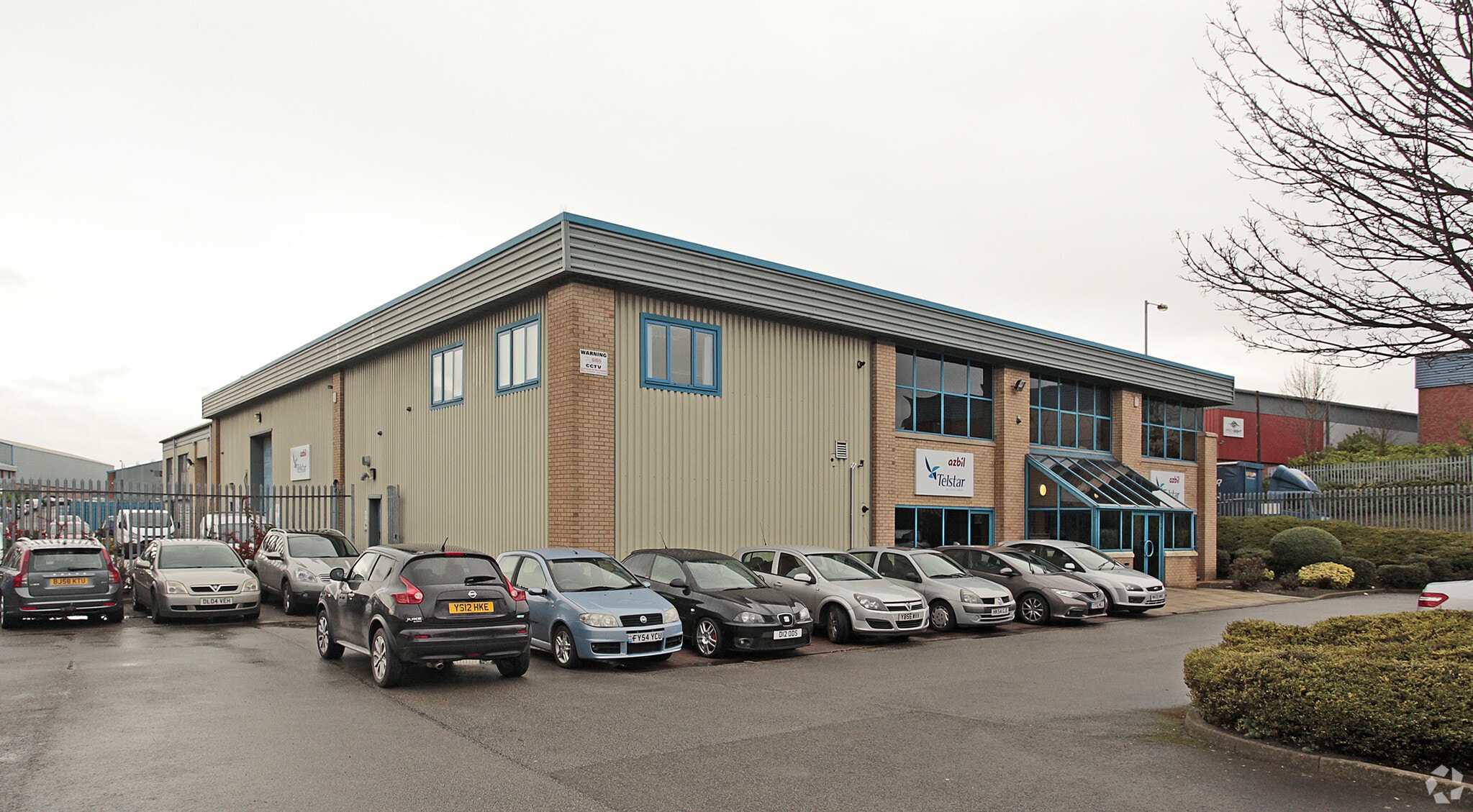 Units 4, 4A & 9A portfolio of 3 properties for sale on LoopNet.co.uk Primary Photo- Image 1 of 5