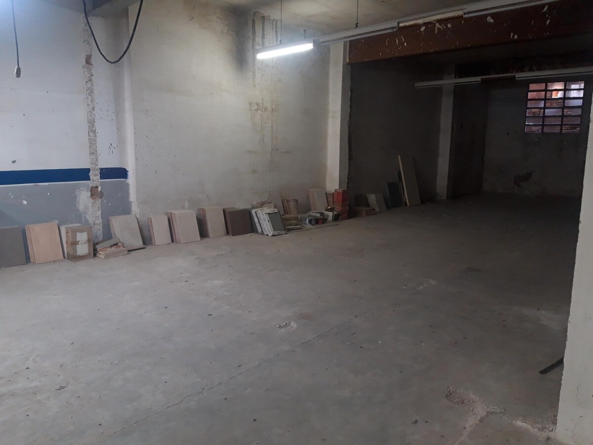 Manresa, BAR 08242 -  -  - Interior Photo - Image 1 of 10