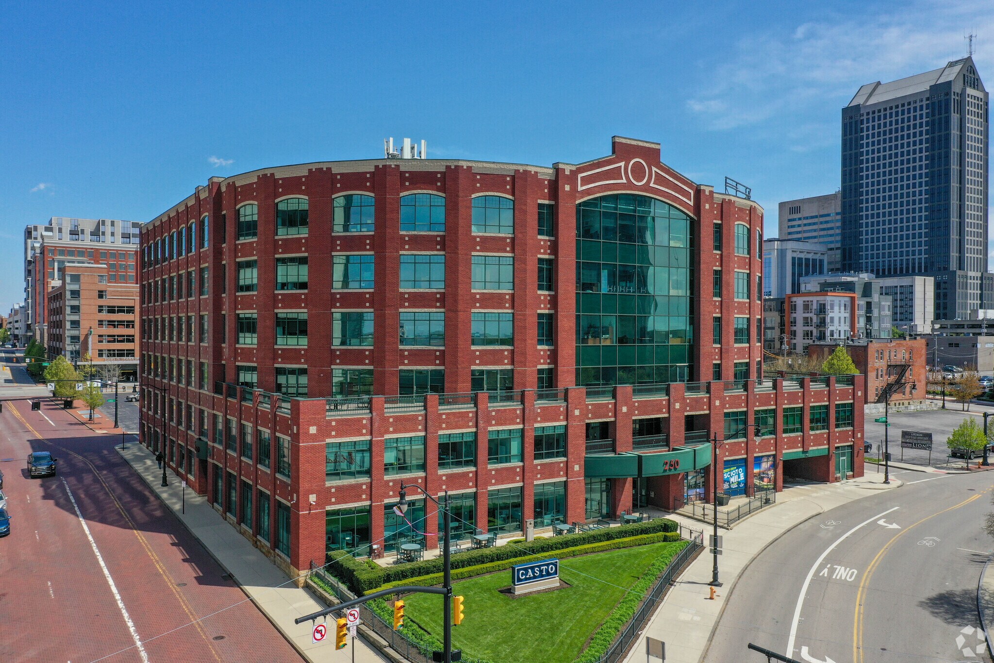 250 Civic Center Dr, Columbus, OH to rent Building Photo- Image 1 of 3