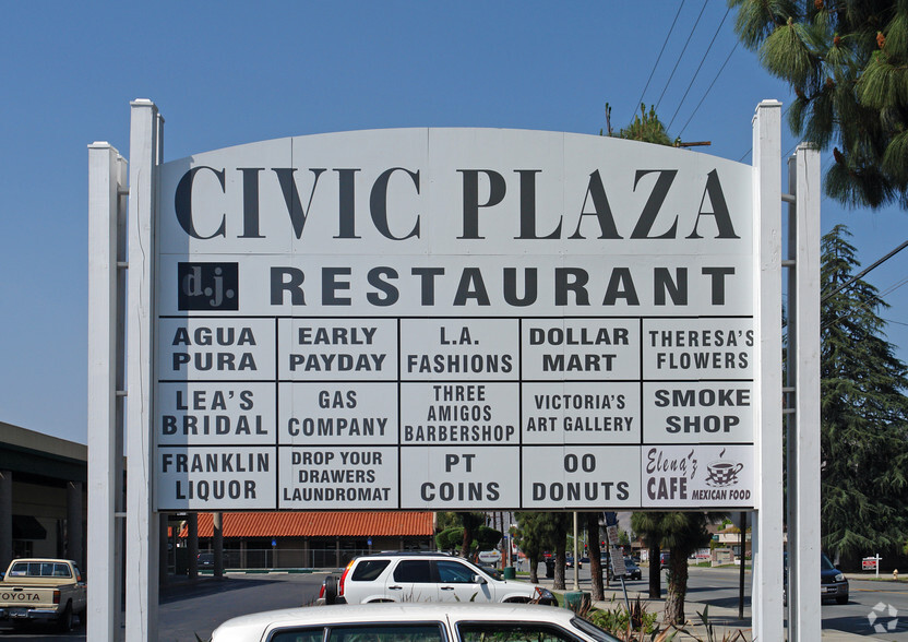 535-537 N San Jacinto St, Hemet, CA for sale - Building Photo - Image 3 of 3