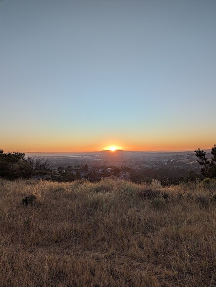 13591 Lake Chabot Rd, San Leandro, CA for rent - Building Photo - Image 2 of 10