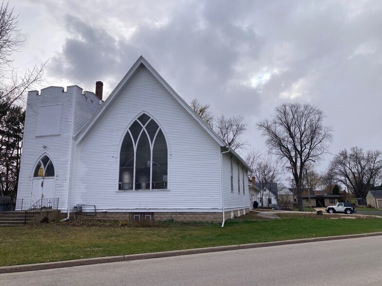 311 Madison St, Marshall, WI for rent - Primary Photo - Image 1 of 12