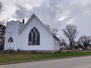 311 Madison St, Marshall, WI for rent Primary Photo- Image 1 of 13