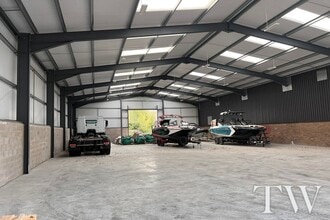 87 Moss Side Industrial Estate, Leyland to rent Interior Photo- Image 2 of 7