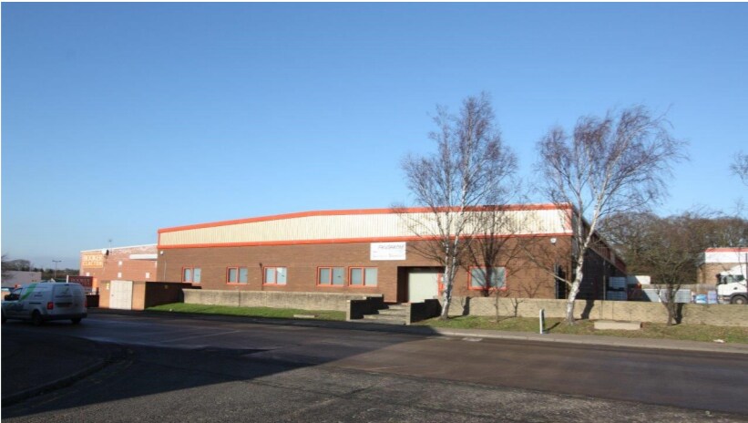 1 Stephenson Rd W, Clacton On Sea for sale Primary Photo- Image 1 of 1