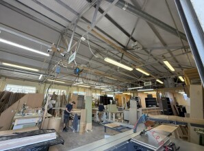 Island Farm Ave, West Molesey for sale - Interior Photo - Image 2 of 3