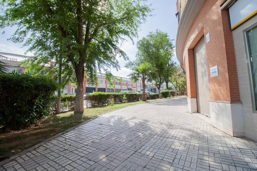 Calle Éufrates, 14, SEVILLA, Sevilla for sale - Building Photo - Image 3 of 45